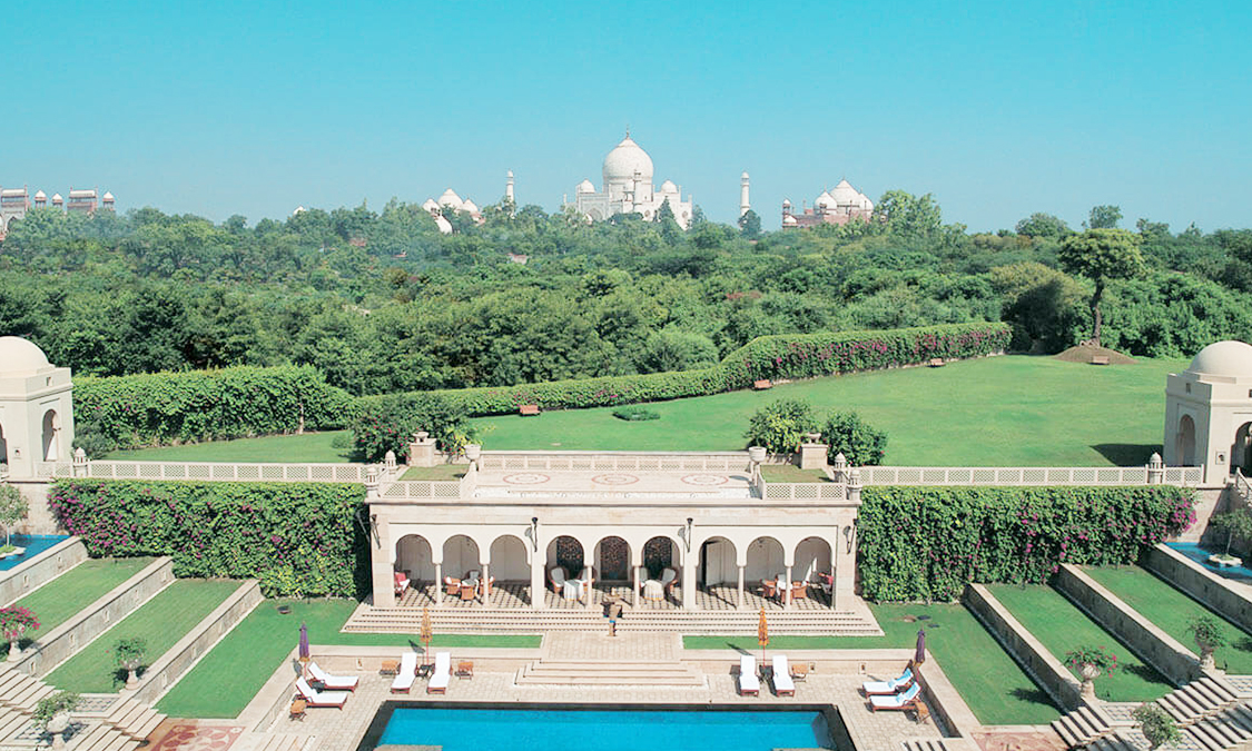 view-taj-mahal-Agra