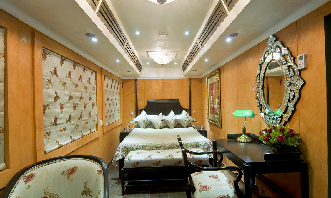 luxury-train-club-maharaja-express-train