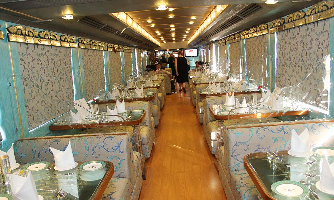 maharajas-express-luxury-train