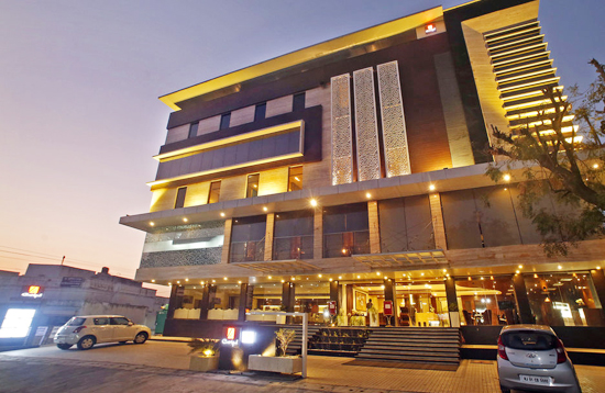 xenious-ln-courtyard-hotel-ajmer