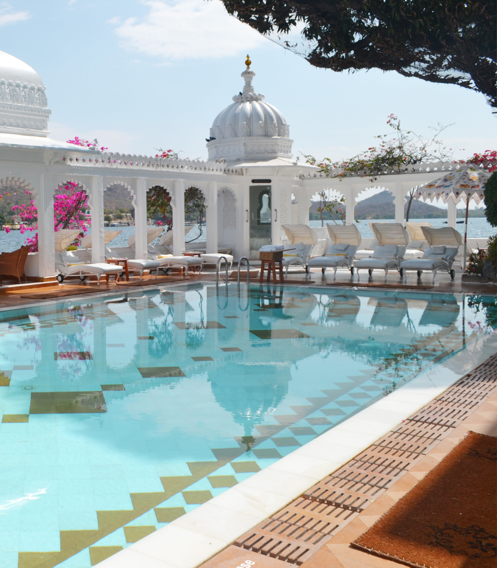 taj-lake-palace-hotel-udaipur-rajasthan