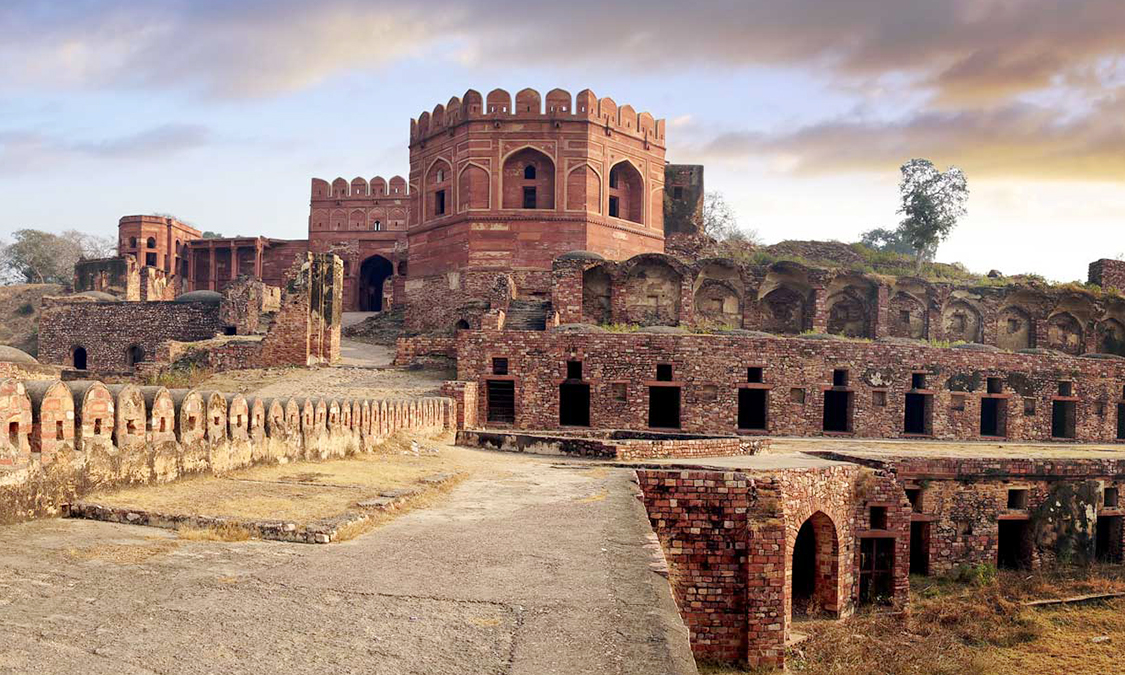 FATEHPUR-SIKRI