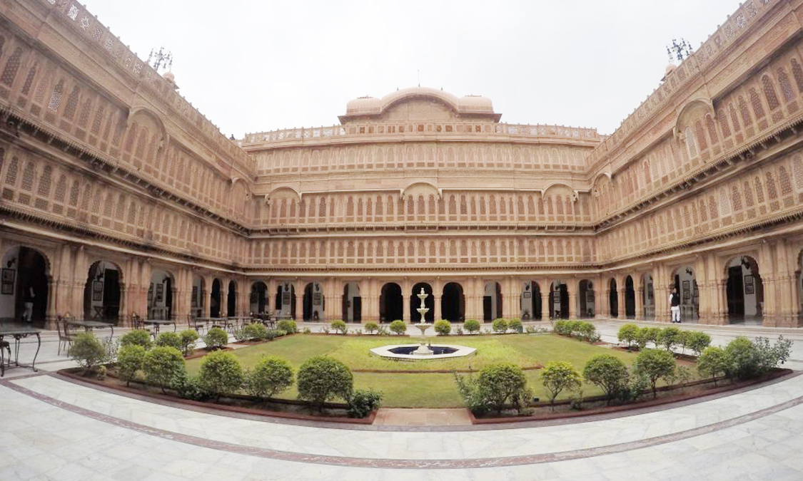 laxmi_niwas_place